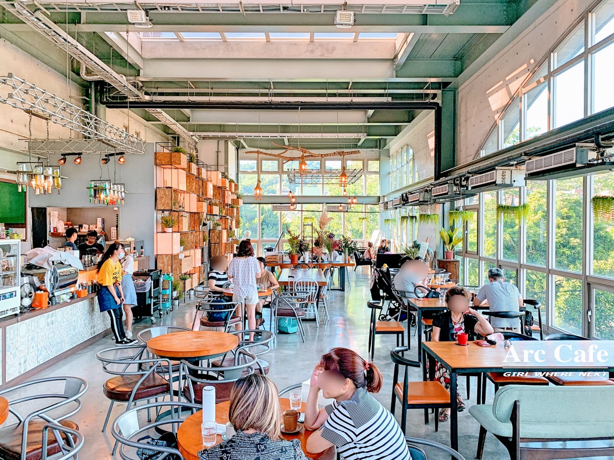 Arc cafe 7