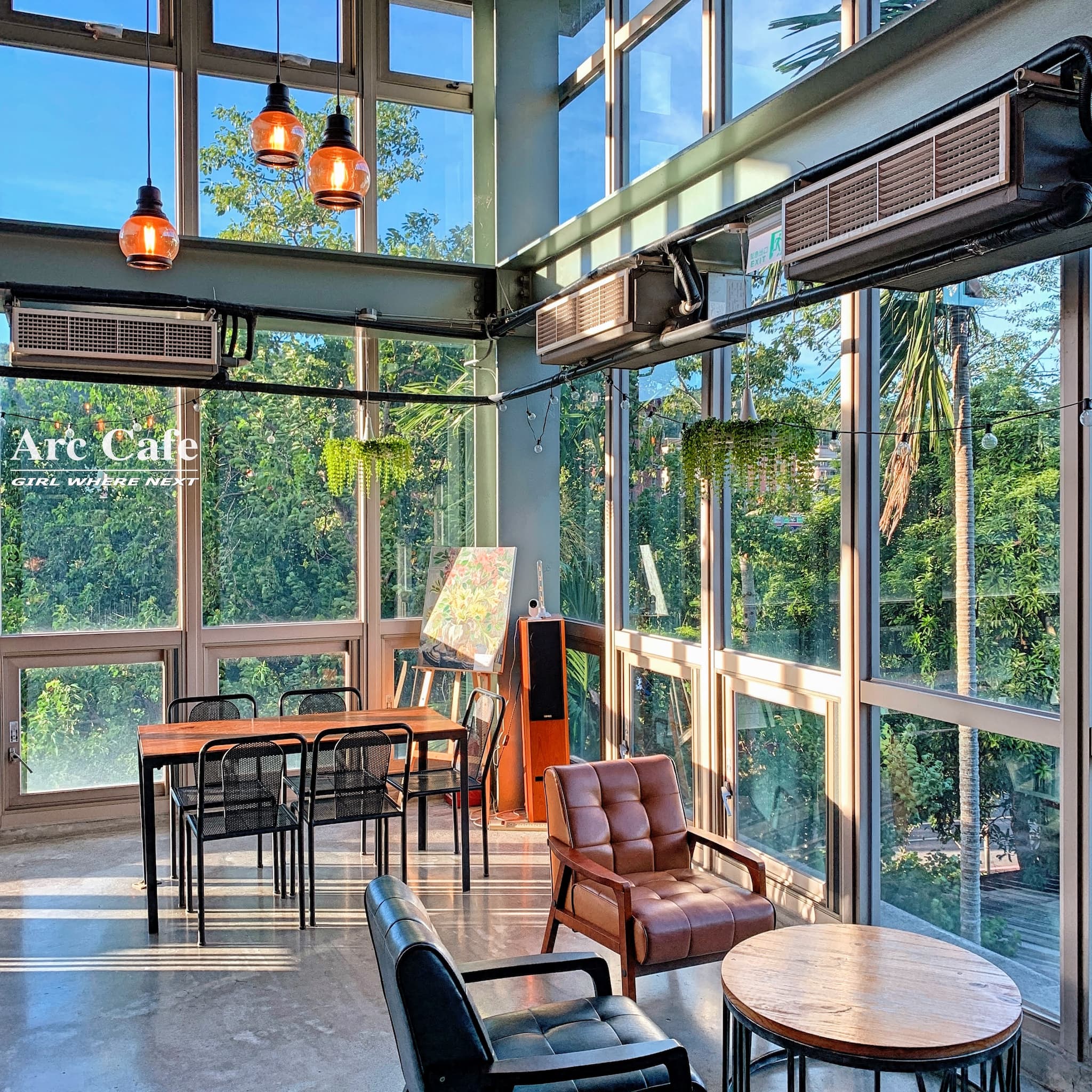 Arc cafe 8