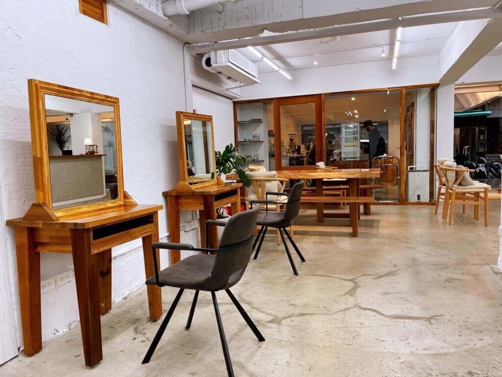 PUIS HAIR SALON 8