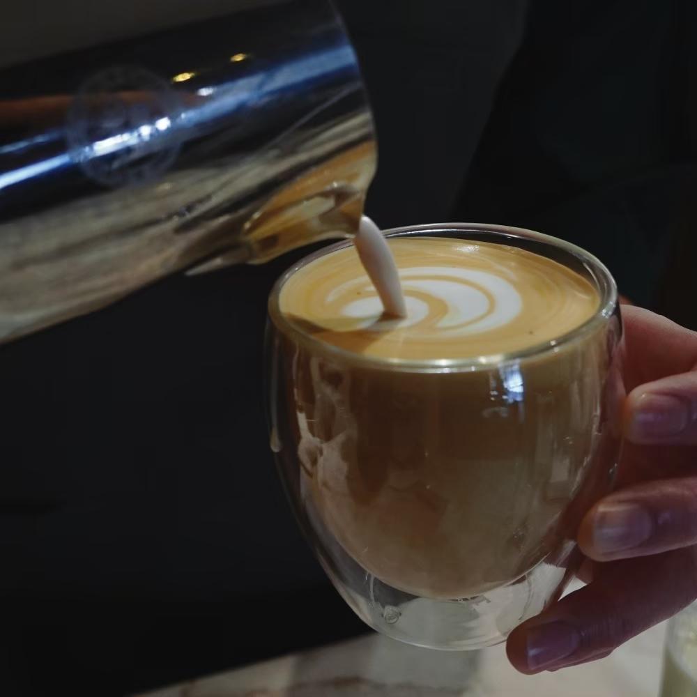 LOTUS CAFFÉ 7
