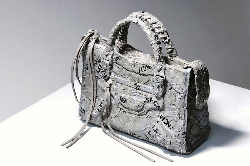 CHiNGLiSH Brands - Balenciaga City 2