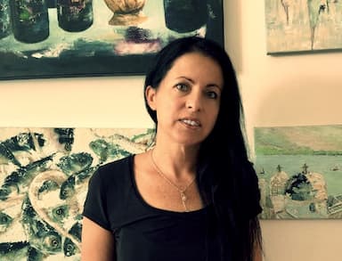 Dora Kalinova